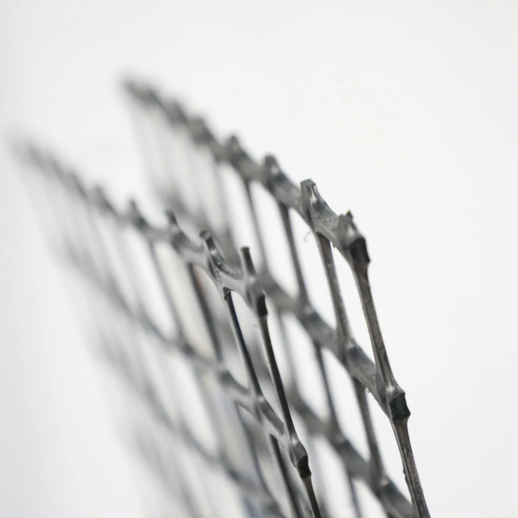 La pente de sol d'OIN d'usine mure la grille noire de gravier de Geogrid 50-50kn de polyester de haute résistance de renfort