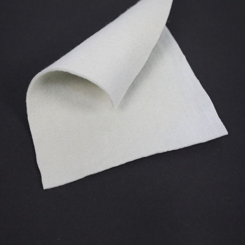 Tissu filtrant 200gm2 de géotextile de tissu synthétique noir blanc de drainage