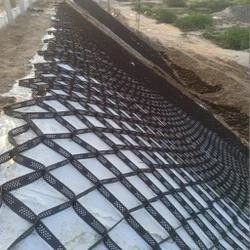 1.0 mm - 1.6 mm Géocelle en PEHD résistant à l'oxydation pour la protection des pentes des routes