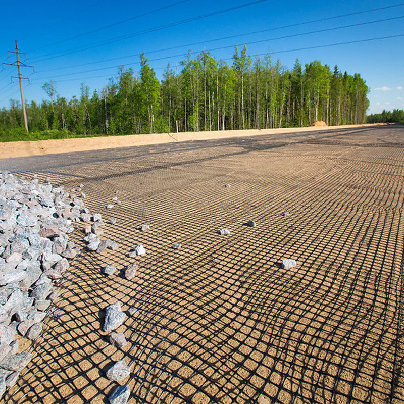 Résistant au feu PP Biaxiale Géogrid pour les mines de charbon Anti-inflammatoire / PP Biaxiale plastique extrudé Géogrid pour stabilisateurs de sol