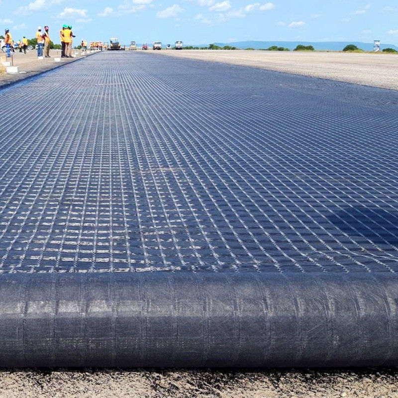 Géogrid composite en fibre de verre biaxial avec géotextile non tissé pour le renforcement du sol/matériau de construction routière