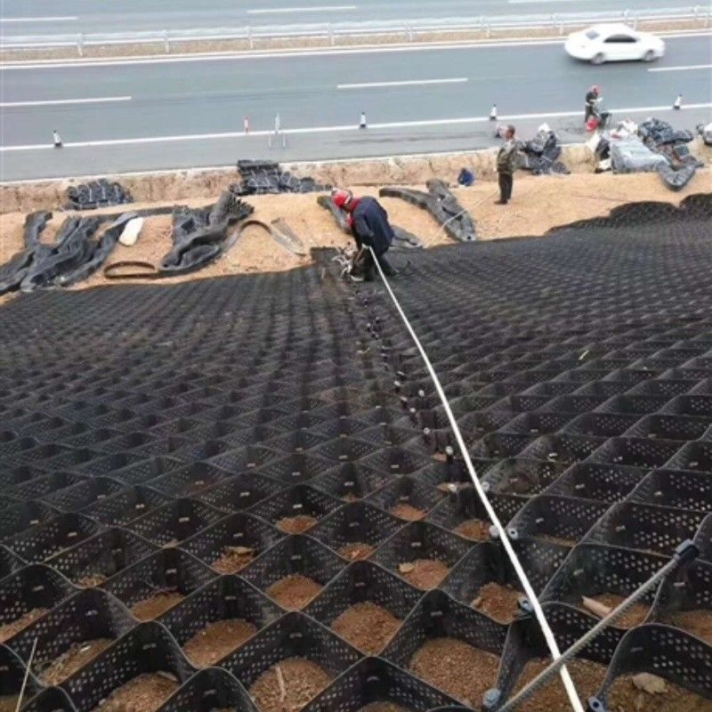 High Honeycomb Black HDPE Geocell Reinforcement Driveway Pour la route Gravier stabilisateur de grille Réservoir de rempart