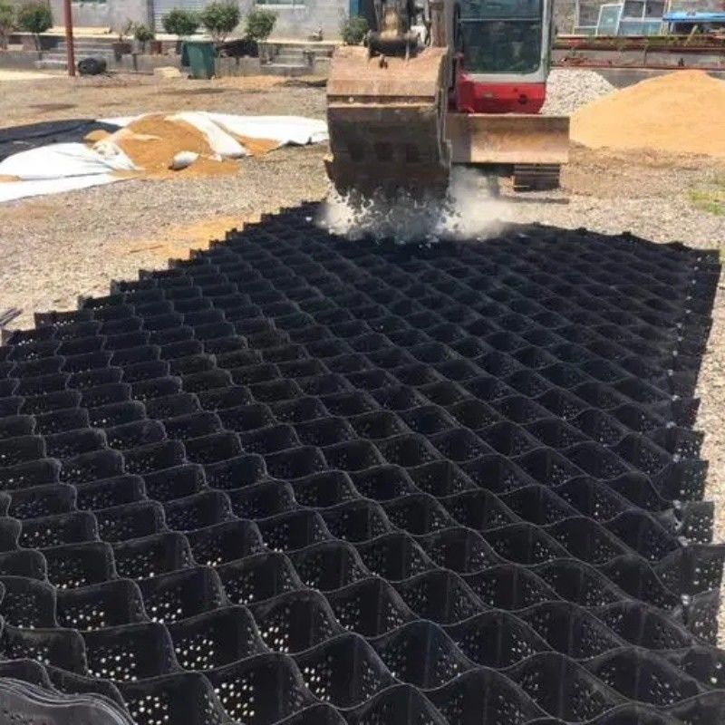 High Honeycomb Black HDPE Geocell Reinforcement Driveway Pour la route Gravier stabilisateur de grille Réservoir de rempart