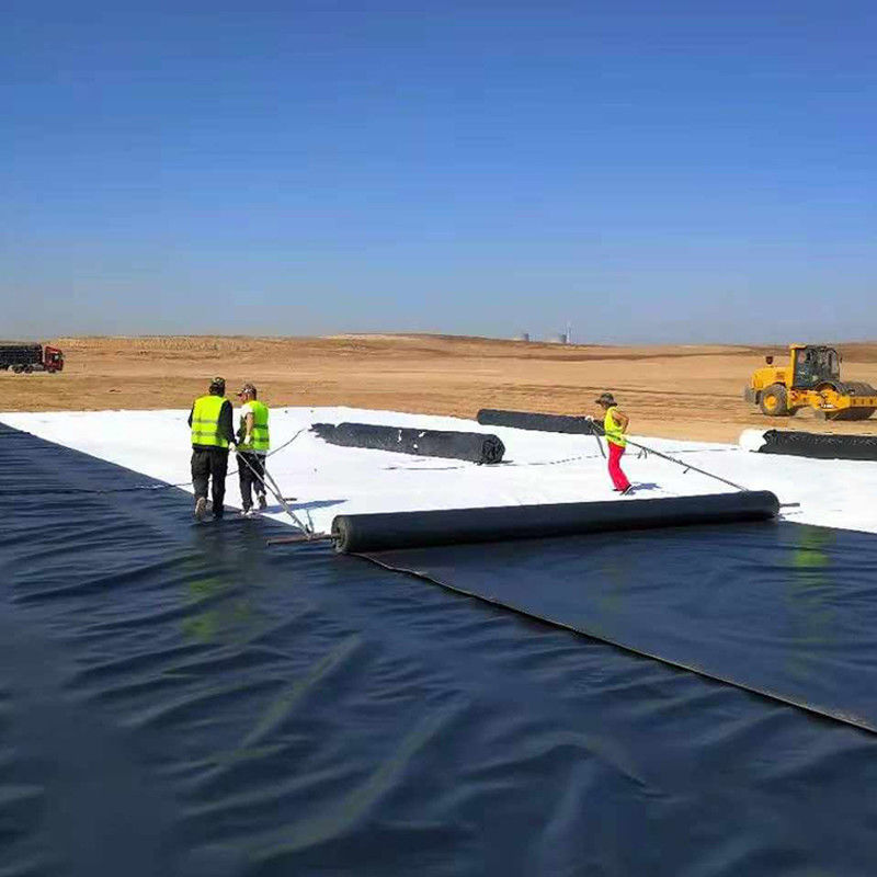 0.75mm 1mm anti-filtrage à l'épreuve des fuites HDPE lisse géomembrane étang liner pour l'élimination des résidus