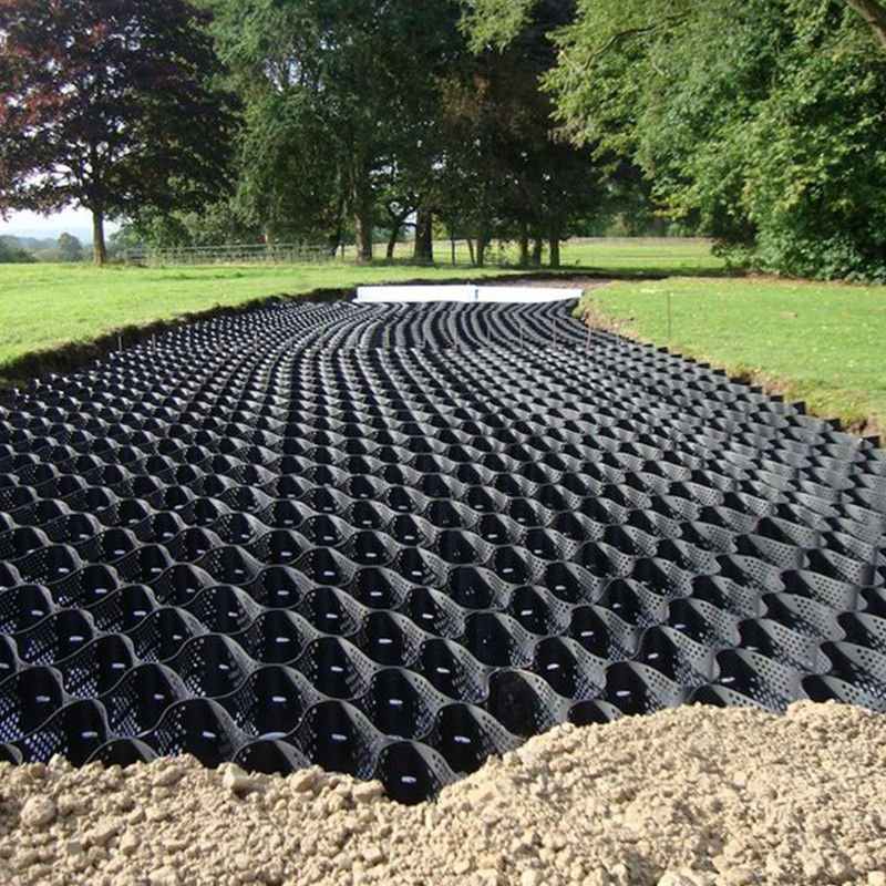Système de confinement cellulaire à haute texture avec trous Honeycomb HDPE Geocell pour la route Fondation Protection de la pente Parking Driveway Mur de soutènement