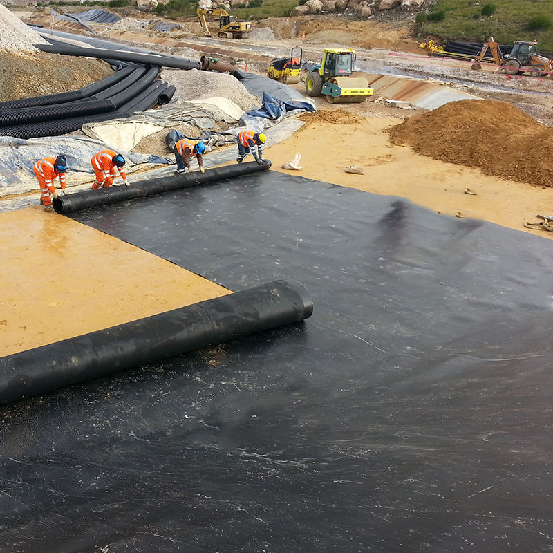 0.75-2.5mm HDPE Geomembrane Liner d'étang Pour les décharges de poissons crevettes d'étang Dam Liner d'étang Mines