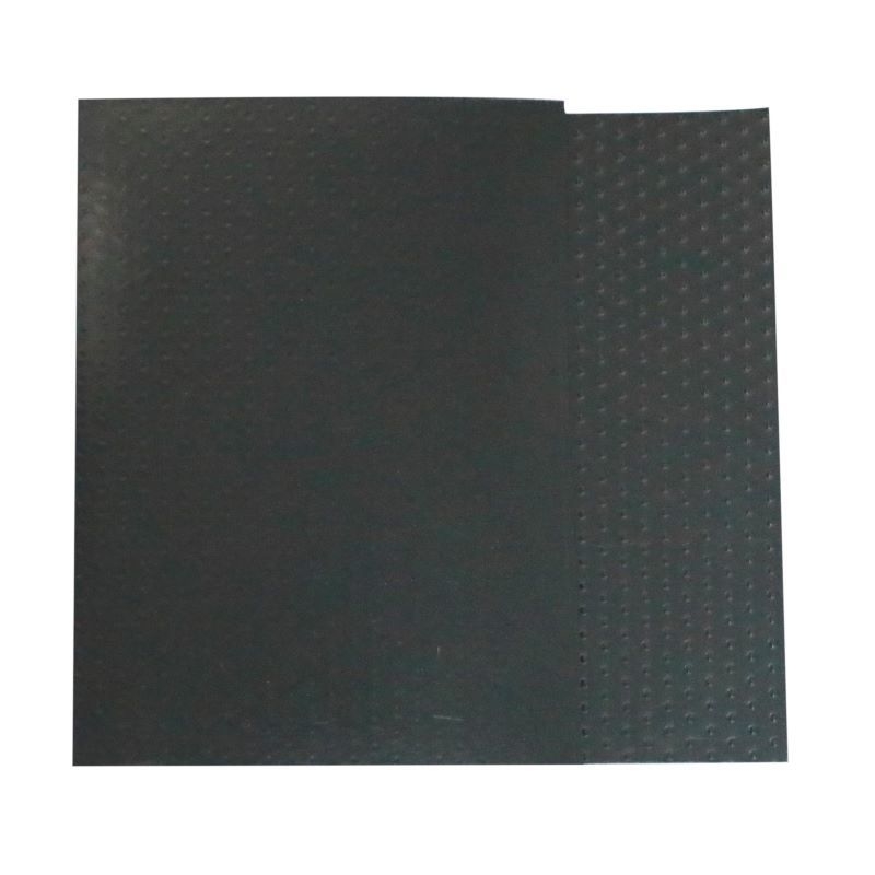 Géomembrane de revêtement d'étang en HDPE noir haute densité résistant à la chaleur pour toiture, revêtement d'étang à poissons, décharge minière
