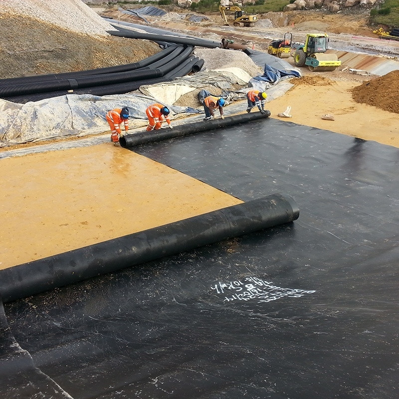 Liner de géomembrane en PEHD pour l'aquaculture, l'élevage de poissons, les étangs, les barrages, les piscines et les applications de confinement de l'eau