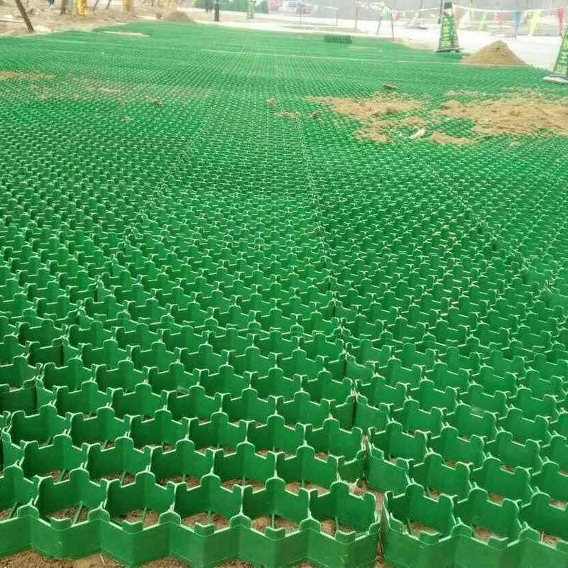 Grille de pavage en gazon HDPE robuste pour le renforcement perméable des sols, les allées, les parkings, l'aménagement paysager et la stabilisation des pelouses