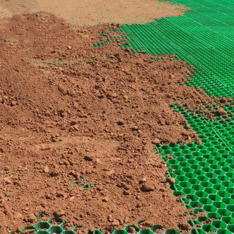 Réseau d'herbe en plastique en PEHD en nid d'abeille Protection de la pente du pavé Parc de stationnement Route Stabilisateur de sol Hauteur 38 mm 48 mm Grille de gravier d'allée
